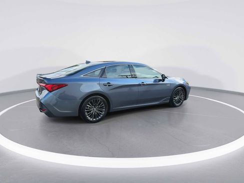 Certified 2019 Toyota Avalon XSE image 8