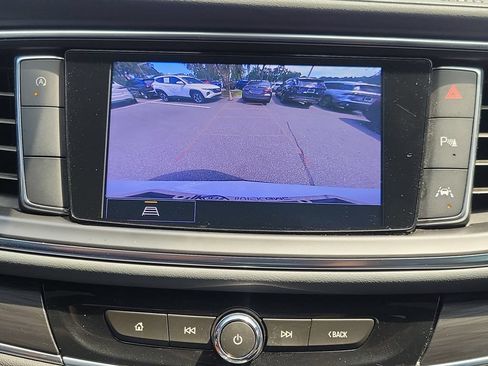 Used 2022 Buick Enclave Essence w/ Experience Buick Package FWD image 43