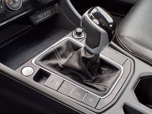 Used 2024 Volkswagen Jetta SEL image 24