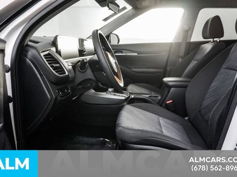 Used 2026 Kia Seltos LX FWD image 16