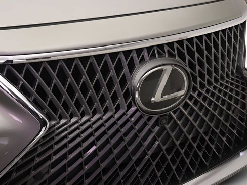 Used 2018 Lexus LS 500 w/ Interior Upgrade Package RWD image 26