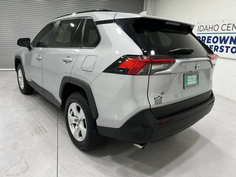 Used 2020 Toyota RAV4 XLE w/ Convenience Package AWD/4WD image 6