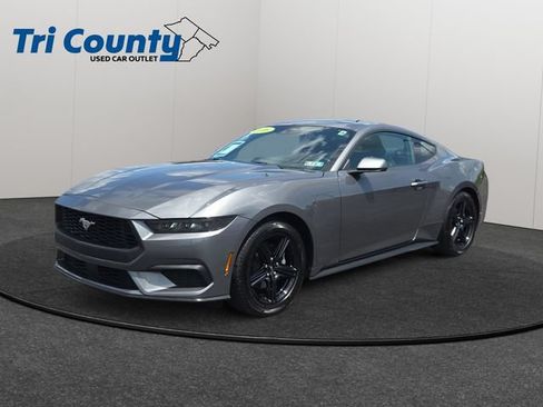 Used 2026 Ford Mustang Premium RWD image 3
