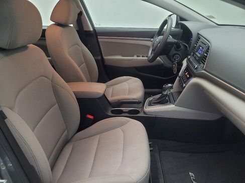 Used 2018 Hyundai Elantra SE FWD image 21