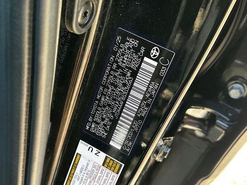 Certified 2025 Toyota Crown AWD/4WD image 26