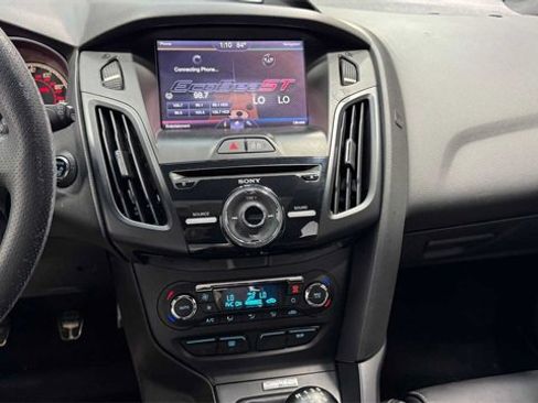 Used 2014 Ford Focus ST w/ Equipment Group 202A image 26