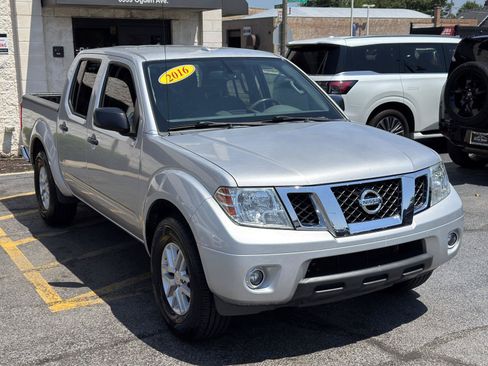 Used 2016 Nissan Frontier SV w/ SV Value Truck Package RWD image 15