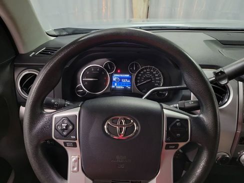 Used 2017 Toyota Tundra SR5 AWD/4WD image 14