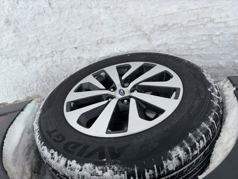 Used 2023 Subaru Outback Premium image 8