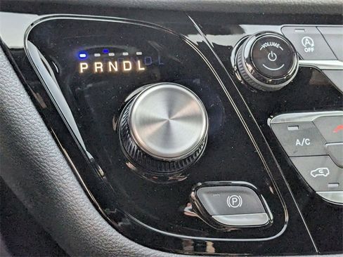 New 2026 Chrysler Pacifica Select image 24