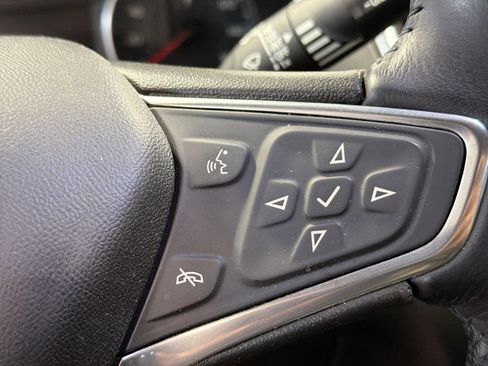 Used 2020 Chevrolet Equinox LT FWD image 29