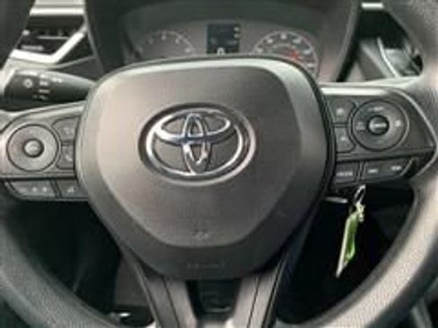 Used 2023 Toyota Corolla LE image 19