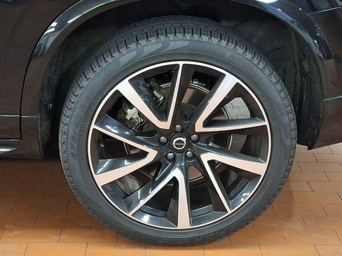 Used 2024 Volvo XC90 B6 Plus w/ Protection Package Premier AWD/4WD image 6