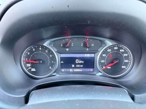 Used 2024 GMC Terrain SLT image 15