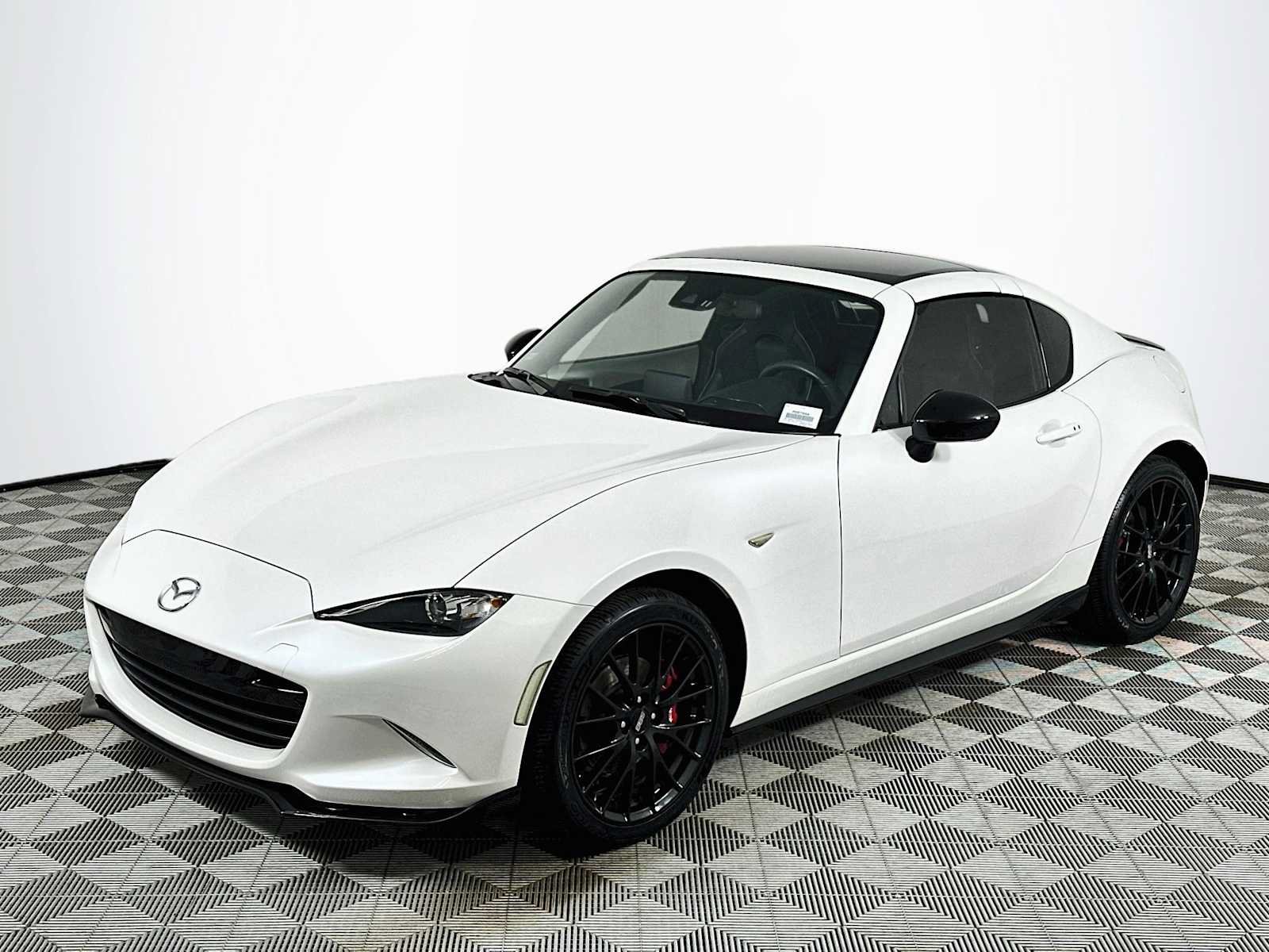 Used 2023 MAZDA MX-5 Miata Club RWD image 3