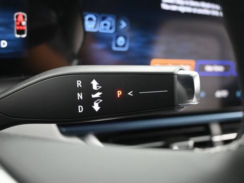 New 2026 Chevrolet Equinox EV LT AWD/4WD image 14