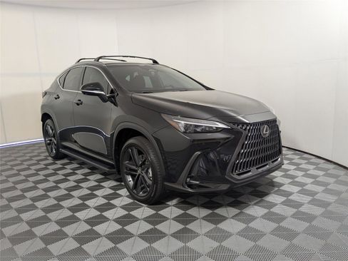 Used 2022 Lexus NX 450h+ AWD image 3
