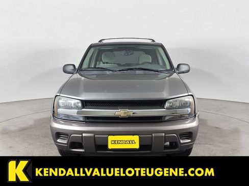 Used 2007 Chevrolet TrailBlazer LS w/ LS Preferred Equipment Group AWD/4WD image 2