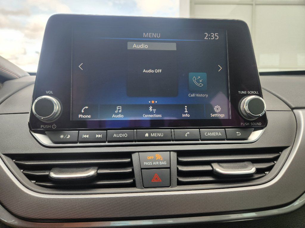 Used 2024 Nissan Altima 2.5 SR FWD image 18
