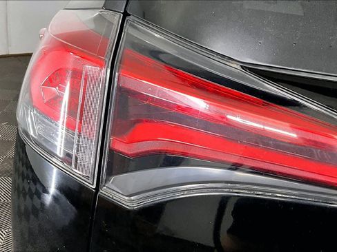 Used 2017 Toyota RAV4 XLE image 28