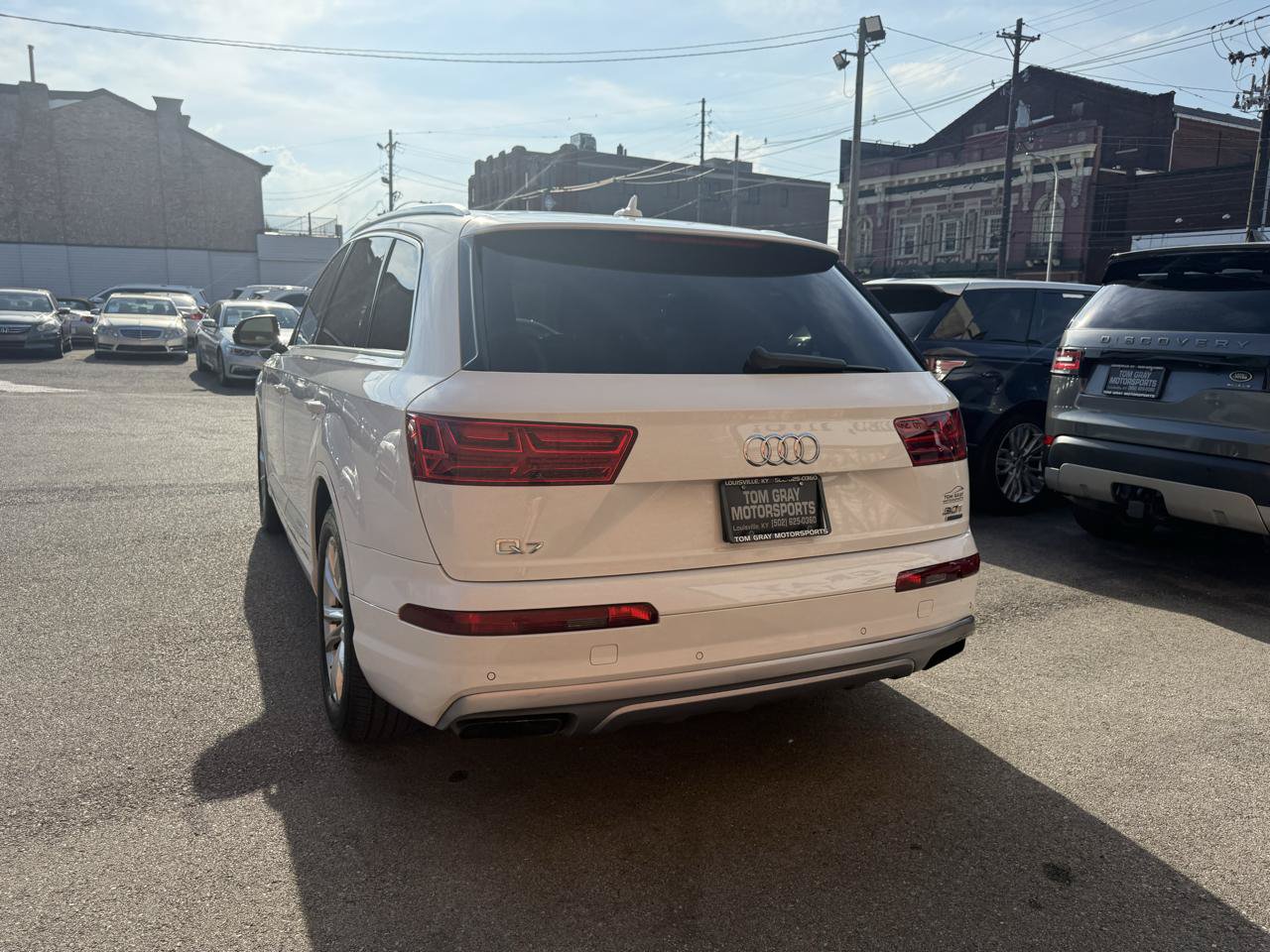 Used 2017 Audi Q7 3.0T Premium Plus AWD/4WD image 4