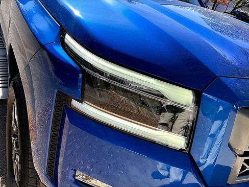 Used 2024 Nissan Frontier SL w/ Technology Package image 29