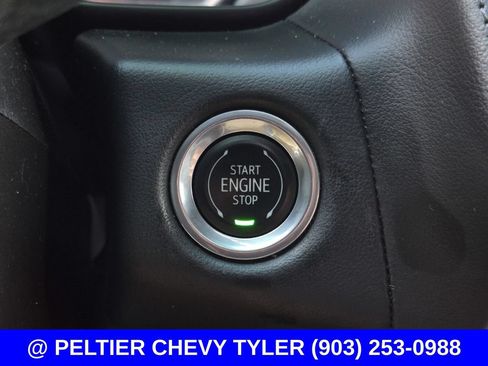 Used 2021 Chevrolet Tahoe Z71 w/ Z71 Off-Road Package AWD/4WD image 31