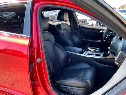 Used 2022 Kia Stinger GT2 image 8