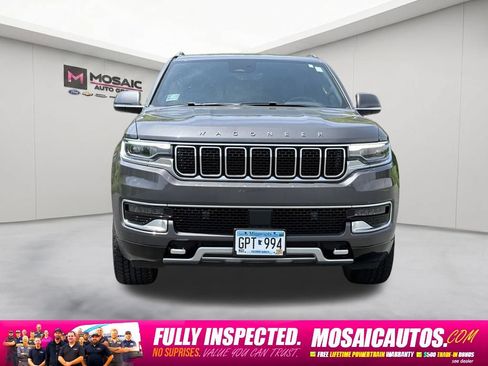 Used 2022 Jeep Wagoneer Series II w/ HD Trailer Tow Package AWD/4WD image 2