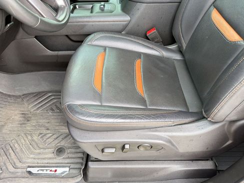 Used 2024 GMC Sierra 2500 AT4 w/ AT4 Premium Plus Package image 13