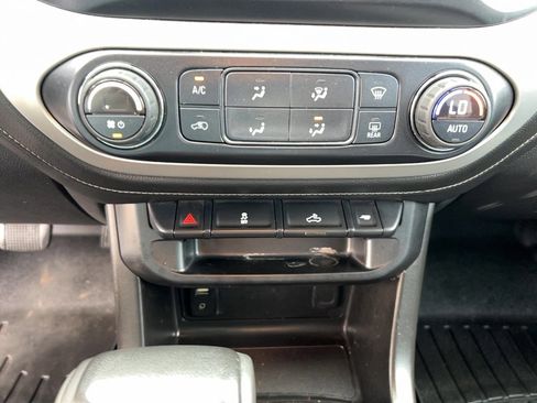 Used 2016 GMC Canyon SLE w/ SLE Convenience Package image 20