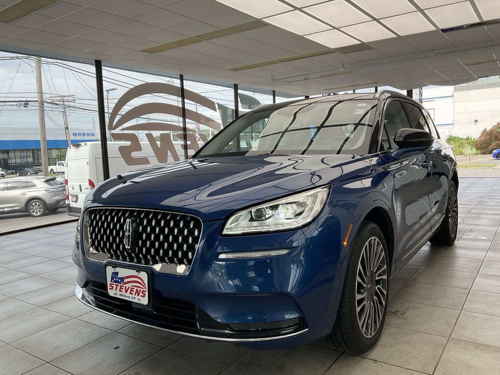 Used 2020 Lincoln Corsair Reserve w/ Equipment Group 201A AWD/4WD image 3