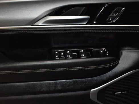 Used 2024 Jeep Wagoneer Series II image 30