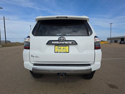 Used 2021 Toyota 4Runner TRD Off-Road image 7