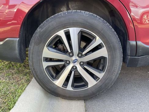 Used 2018 Subaru Outback 3.6R Limited image 5