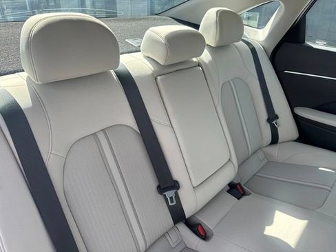 Used 2025 Hyundai Sonata SEL FWD image 24