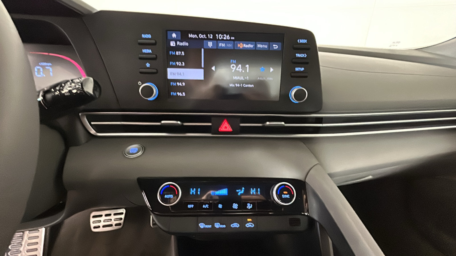 Used 2026 Hyundai Elantra Sport FWD image 28
