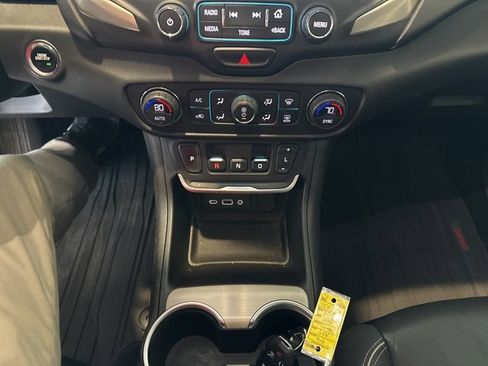 Used 2018 GMC Terrain Denali w/ Advanced Safety Package image 12