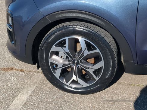 Certified 2021 Kia Sportage EX image 10