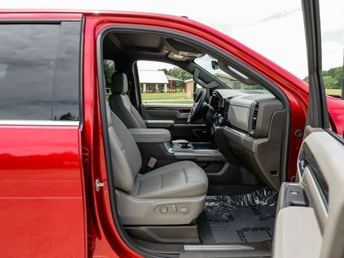 Used 2025 Chevrolet Silverado 3500 LTZ w/ LTZ Texas Edition AWD/4WD image 37
