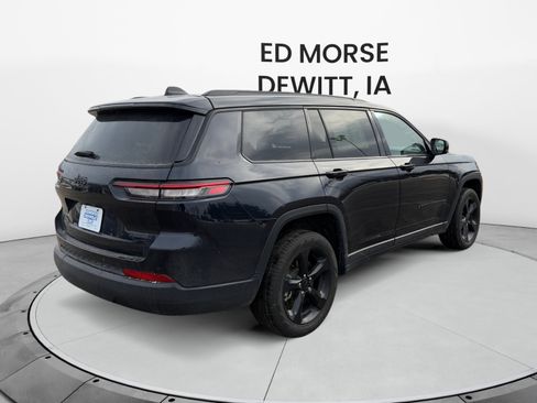 Used 2024 Jeep Grand Cherokee L Limited w/ Black Appearance Package image 5