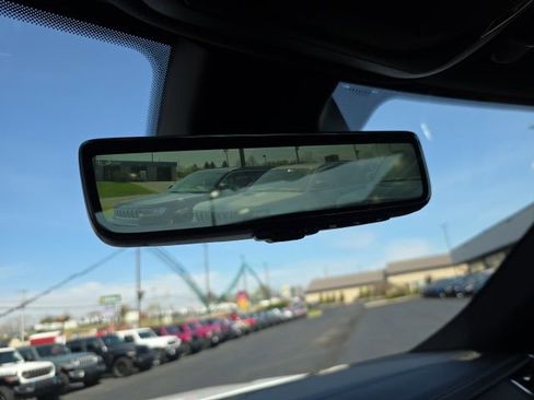 Used 2025 Jeep Grand Cherokee Overland w/ Adv Protech Group III image 35