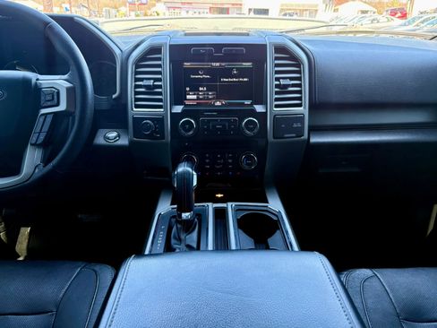 Used 2015 Ford F150 Lariat image 30