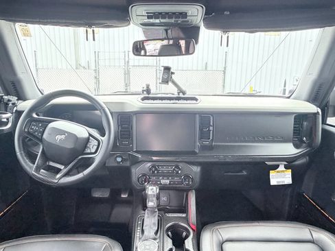 Used 2022 Ford Bronco Badlands AWD/4WD image 8