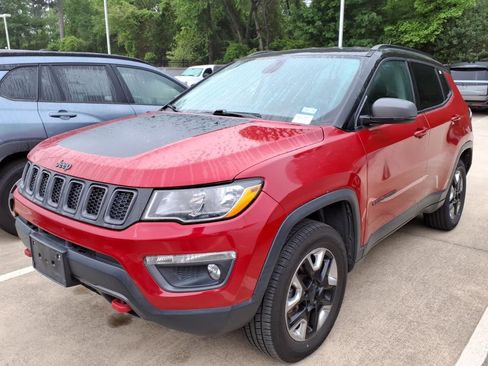 Used 2018 Jeep Compass Trailhawk image 3