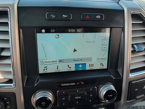 Used 2016 Ford F150 Platinum w/ Equipment Group 701A Luxury AWD/4WD image 17