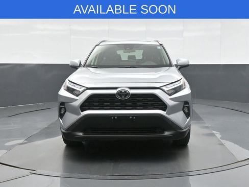 Used 2025 Toyota RAV4 XLE Premium image 2