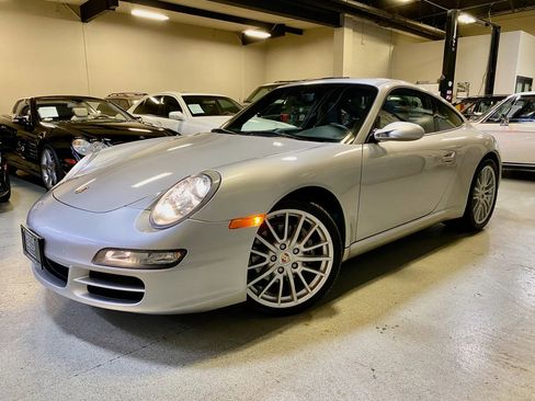 Used 2005 Porsche 911 Carrera RWD image 12