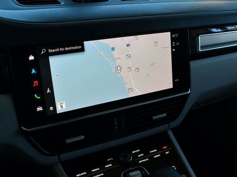 Used 2023 Porsche Cayenne Platinum Edition image 47