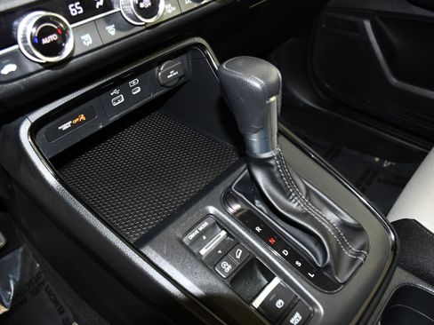 Certified 2025 Honda CR-V EX image 30